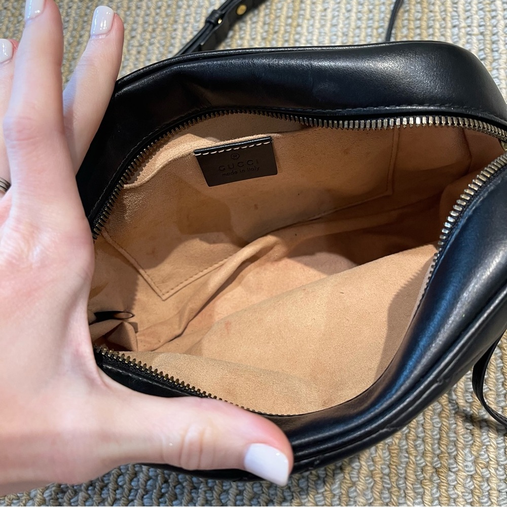 Gucci Black Chevron GG Leather Crossbody Bag - Picture 13 of 14